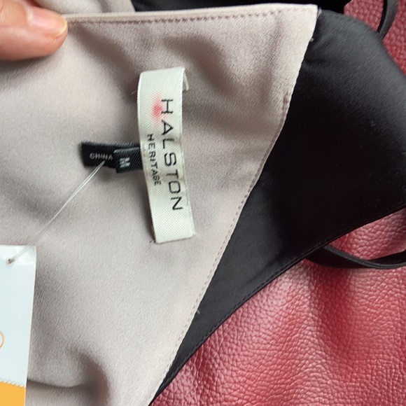 HALSTON DRESS💃🏼 - Picture 7 of 9